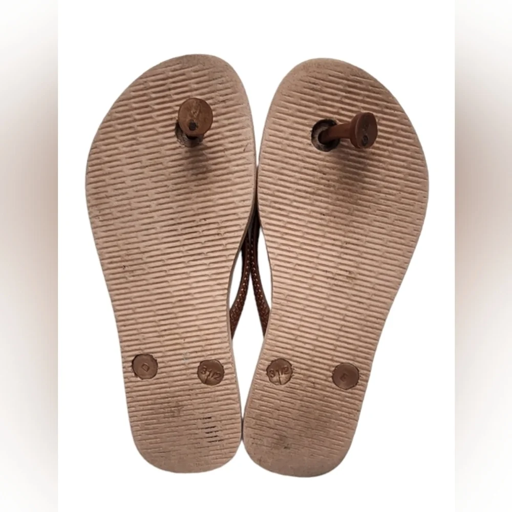 Havaianas Girls Slim Flip-flop Sandals Ballet Rose in Size 3 1/2.